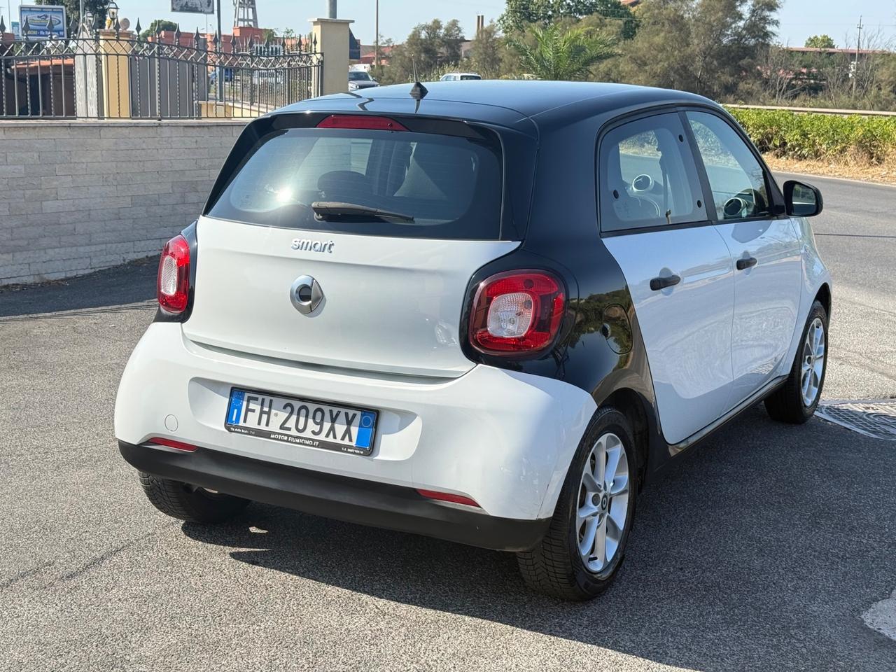 Smart ForFour 70 1.0 twinamic Youngster