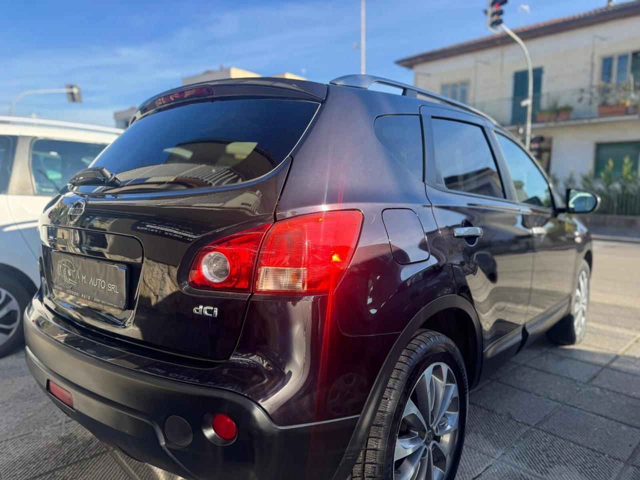 Nissan Qashqai 2.0 dCi 4x4 DPF Tekna