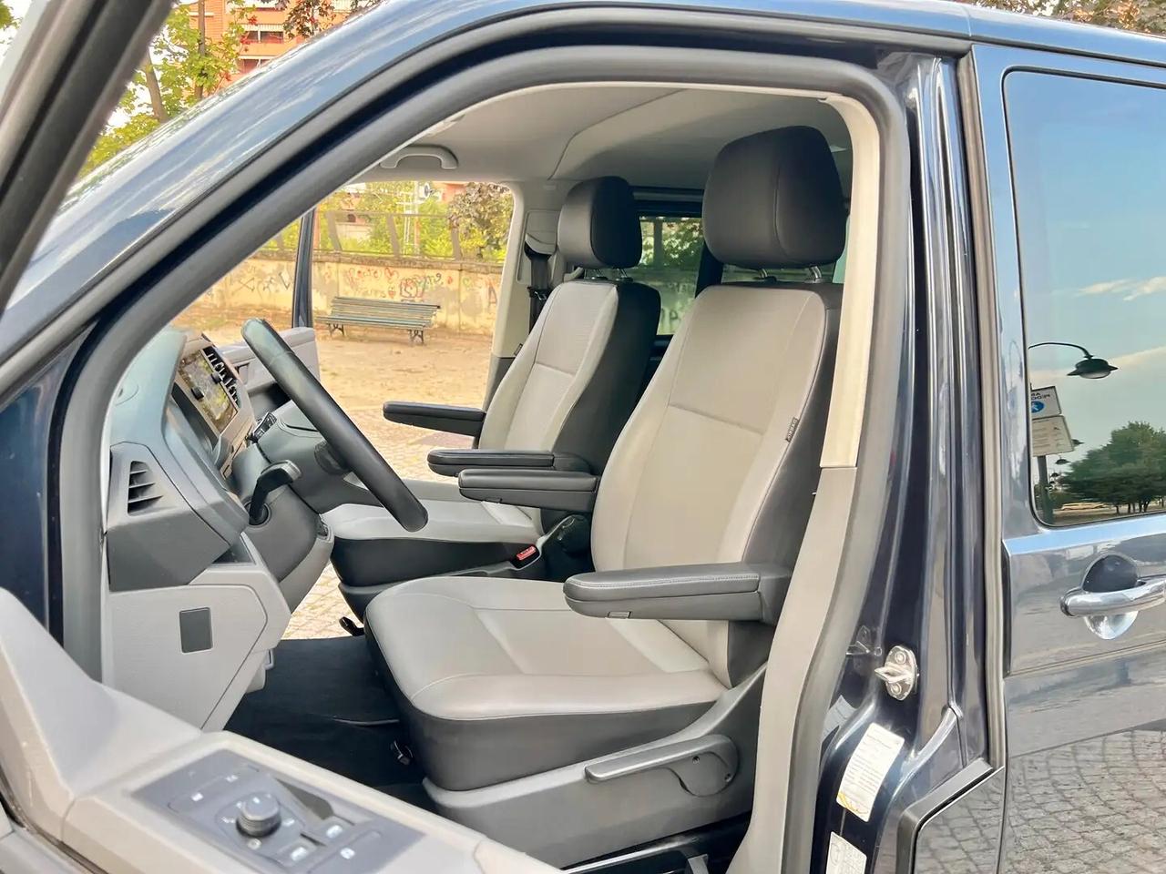 Volkswagen Caravelle 2.0 TDI 199CV DSG 4 Motion PL Cruise