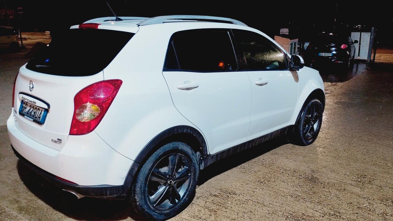 Ssangyong Korando 2.0 e-XDi 175 CV AWD AT Classy Navi