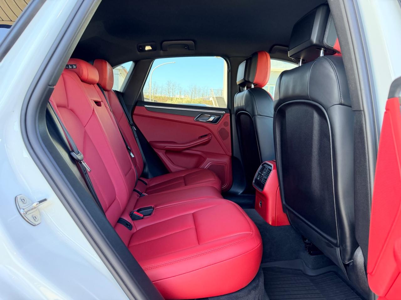 Porsche Macan 2.0i 245cv white edition int cartier