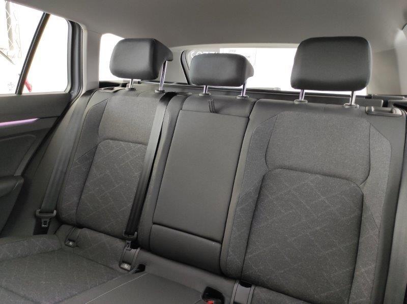 VOLKSWAGEN Golf 8ª serie - Golf Variant 1.0 eTSI EVO DSG Life