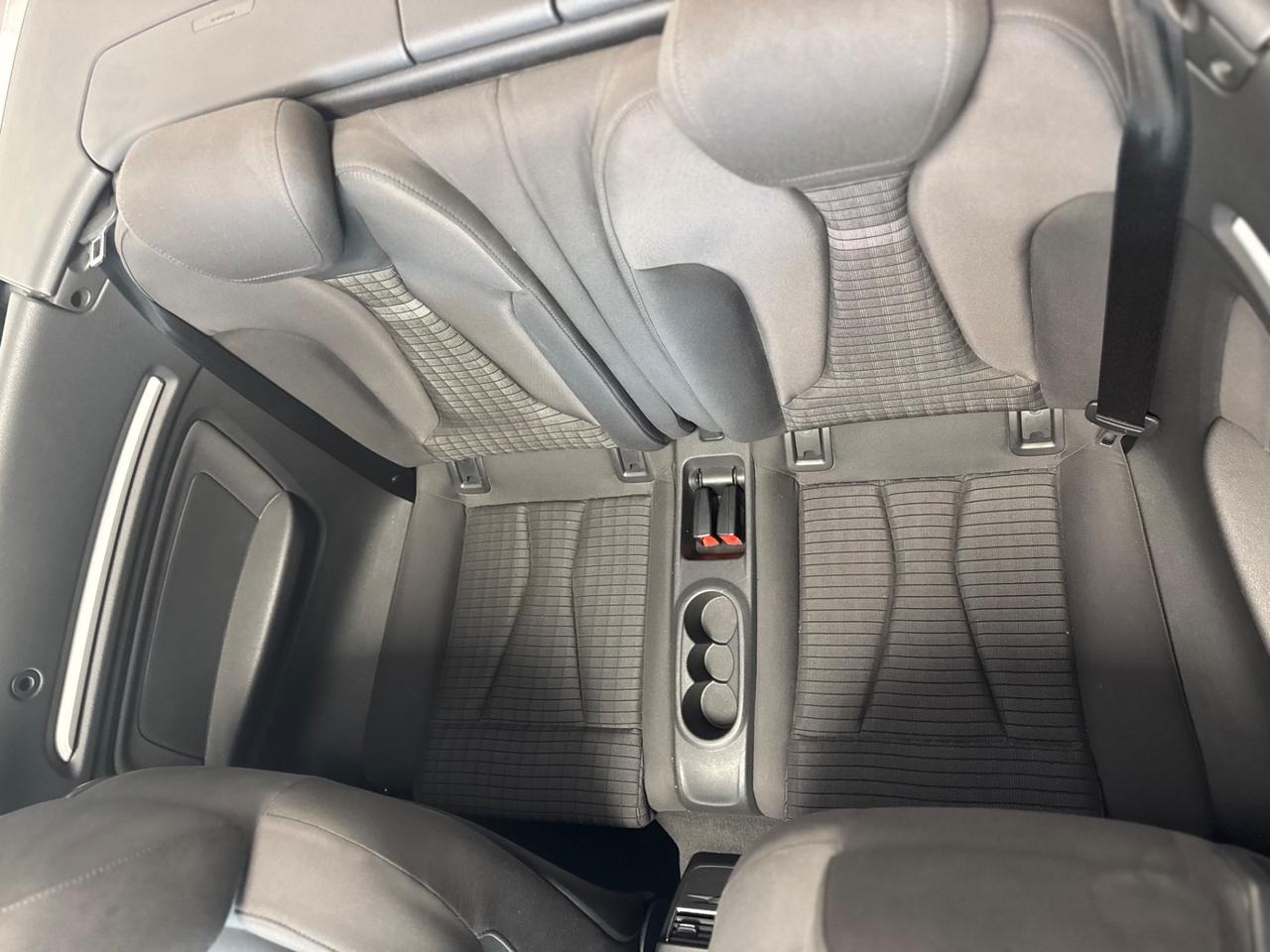 Audi A3 Cabrio 2.0 TDI clean diesel Attraction