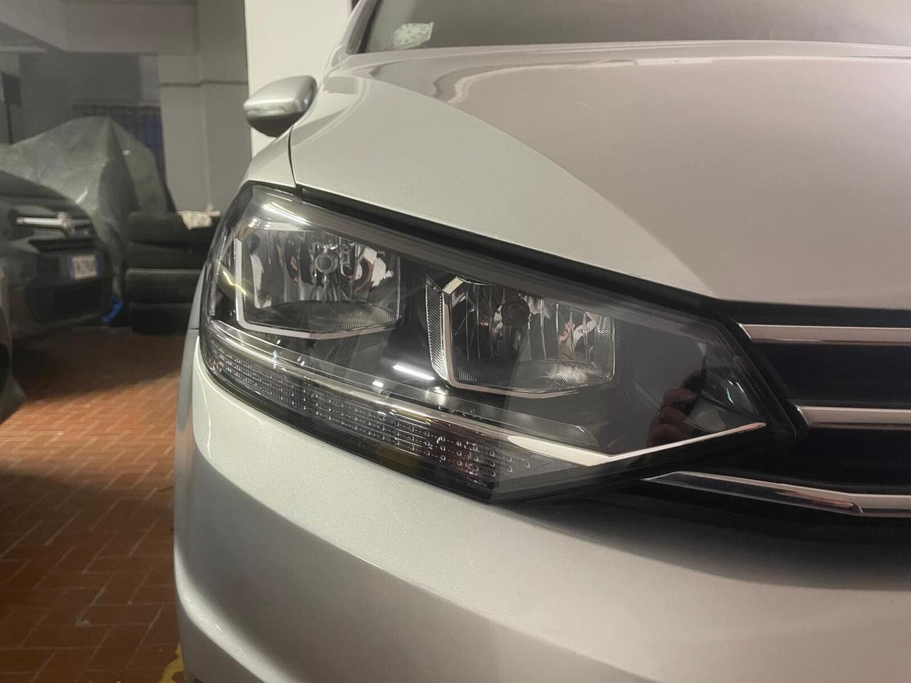 Volkswagen Touran 1.6 TDI 115 CV SCR DSG Executive BlueMotion Tech.