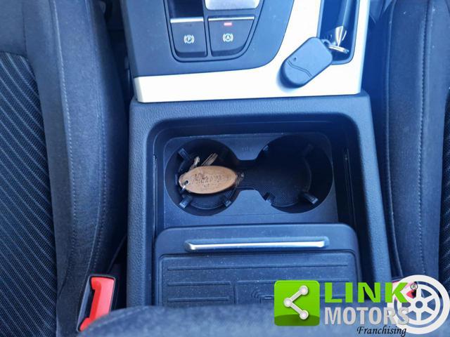 AUDI Q5 50 TFSI e quattro S tronic Business Advanced