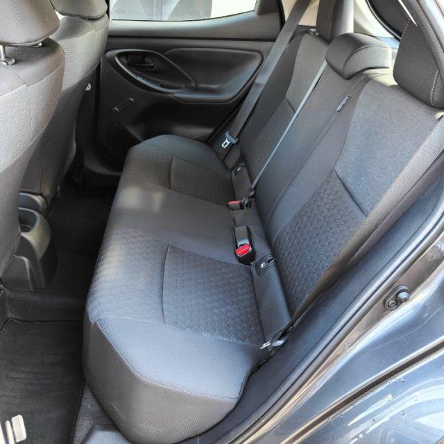 TOYOTA Yaris 1.0 Business