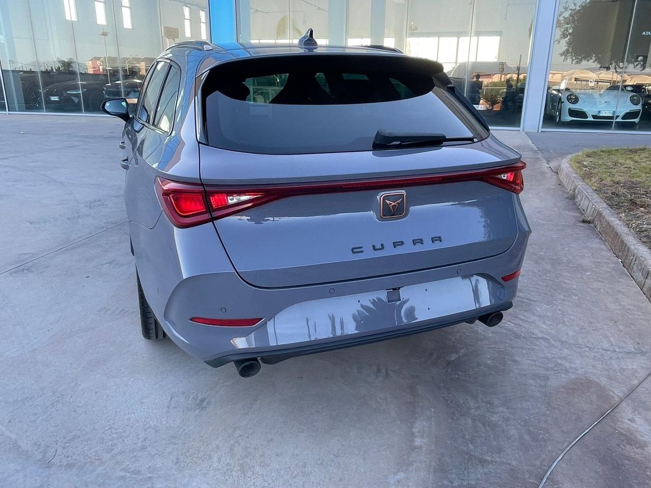 CUPRA Leon tsi 245cv dsg possibilità noleggio no scoring