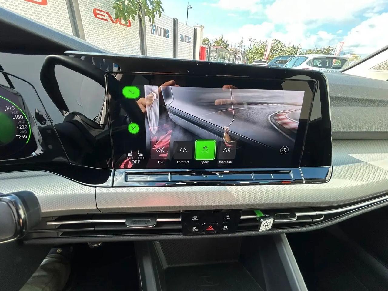 Volkswagen Golf VIII 2.0 TDI Style 115 CV