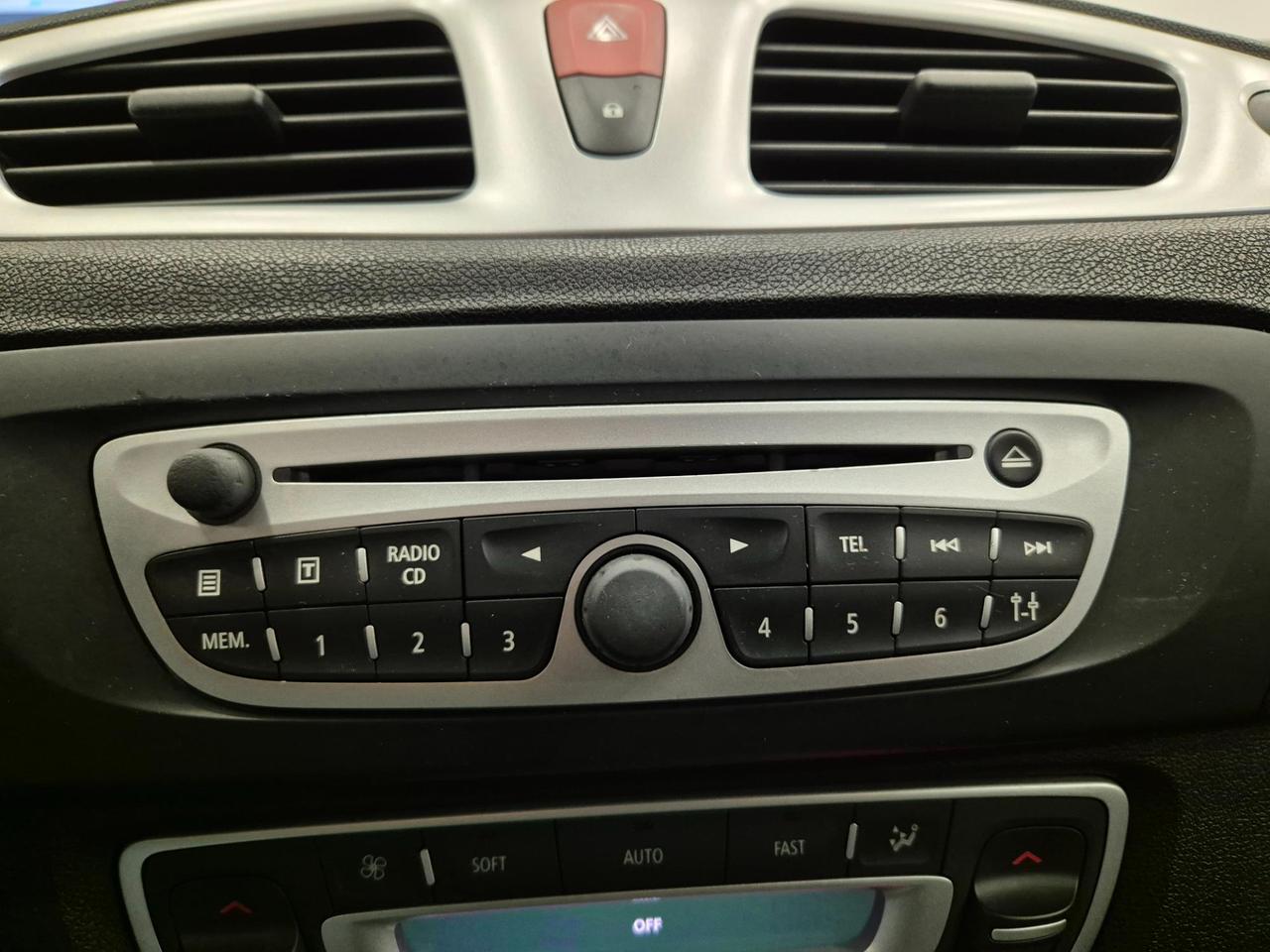 Renault Scenic 1.9 dci Dynamique TomTom 7 POSTI - NEOPATENTATI - Cam - Cruise/Lim