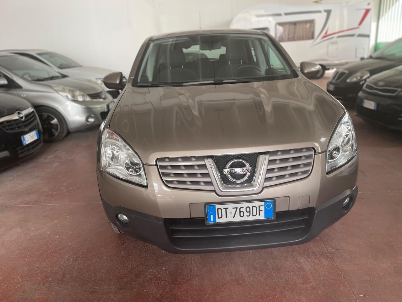 Nissan Qashqai 2.0 dCi DPF Visia 4x4