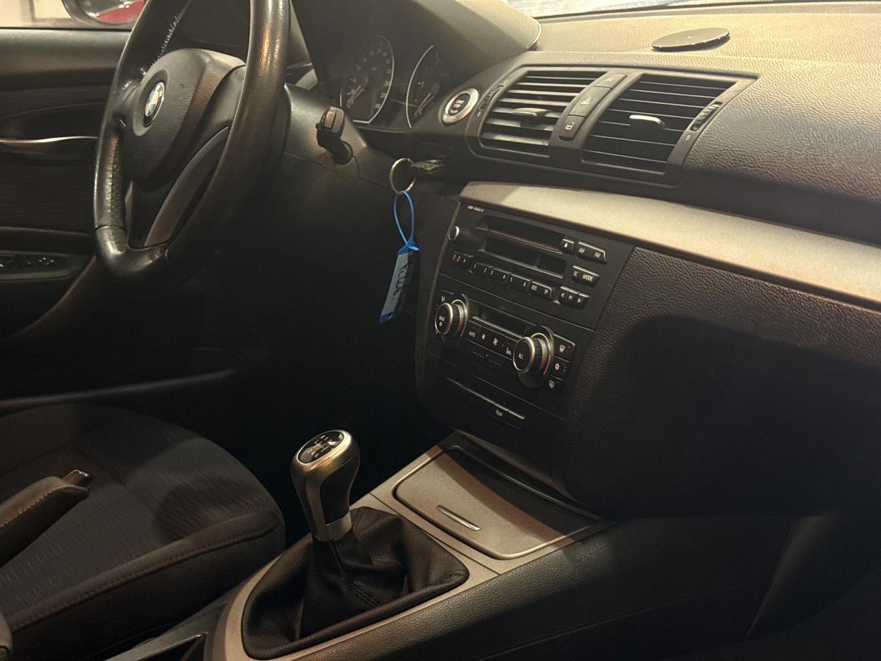 Bmw 118d 2011 NEOPATENTATI