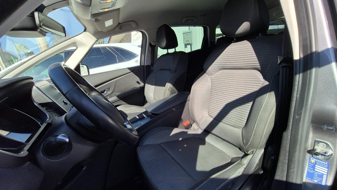Renault Grand Scenic TCe 140 CV EDC FAP Intens