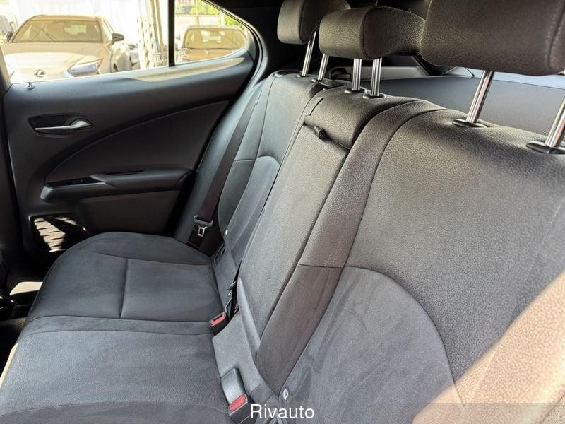 Lexus UX Hybrid Executive