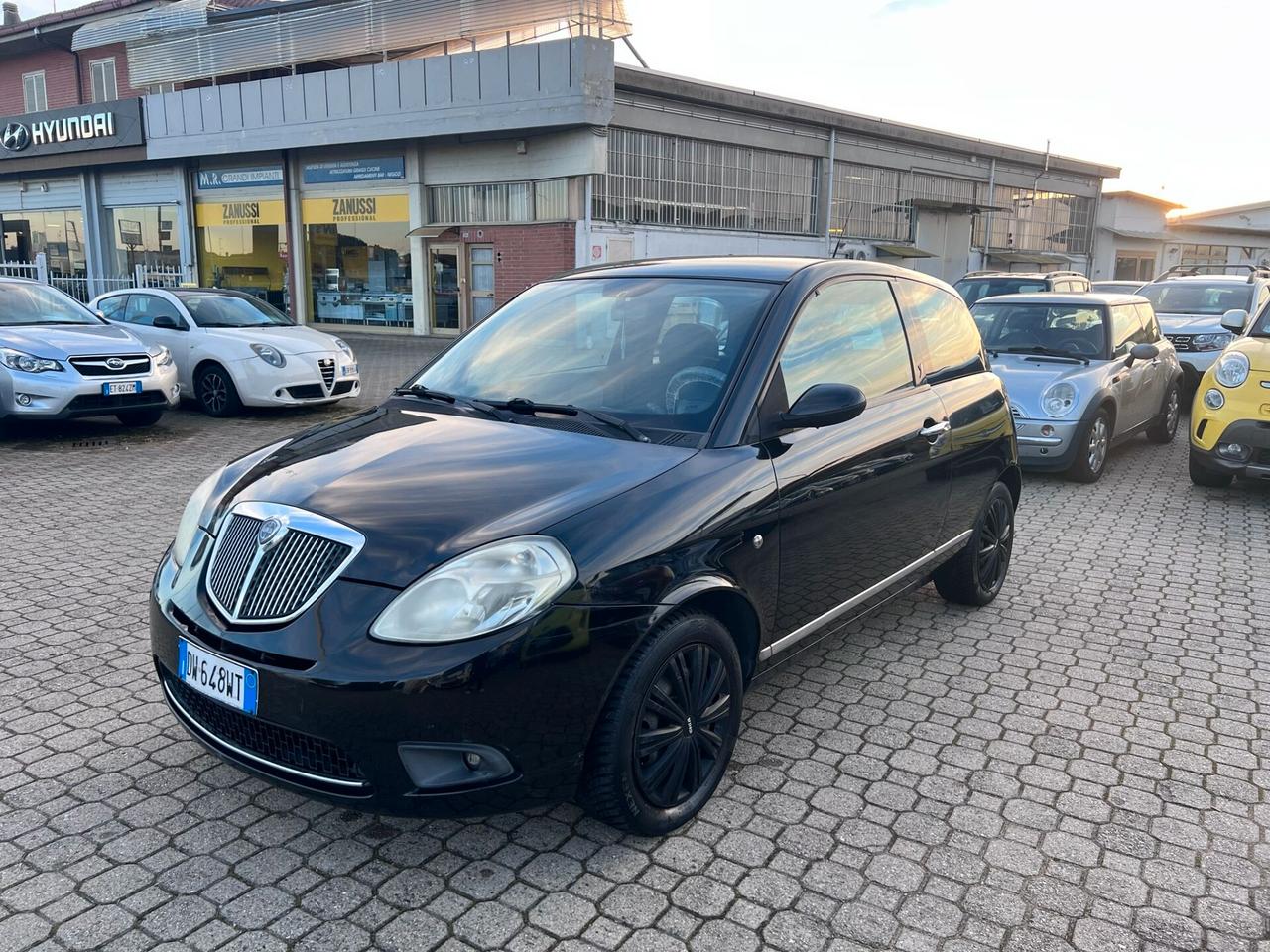 Lancia Ypsilon 1.2 Versus