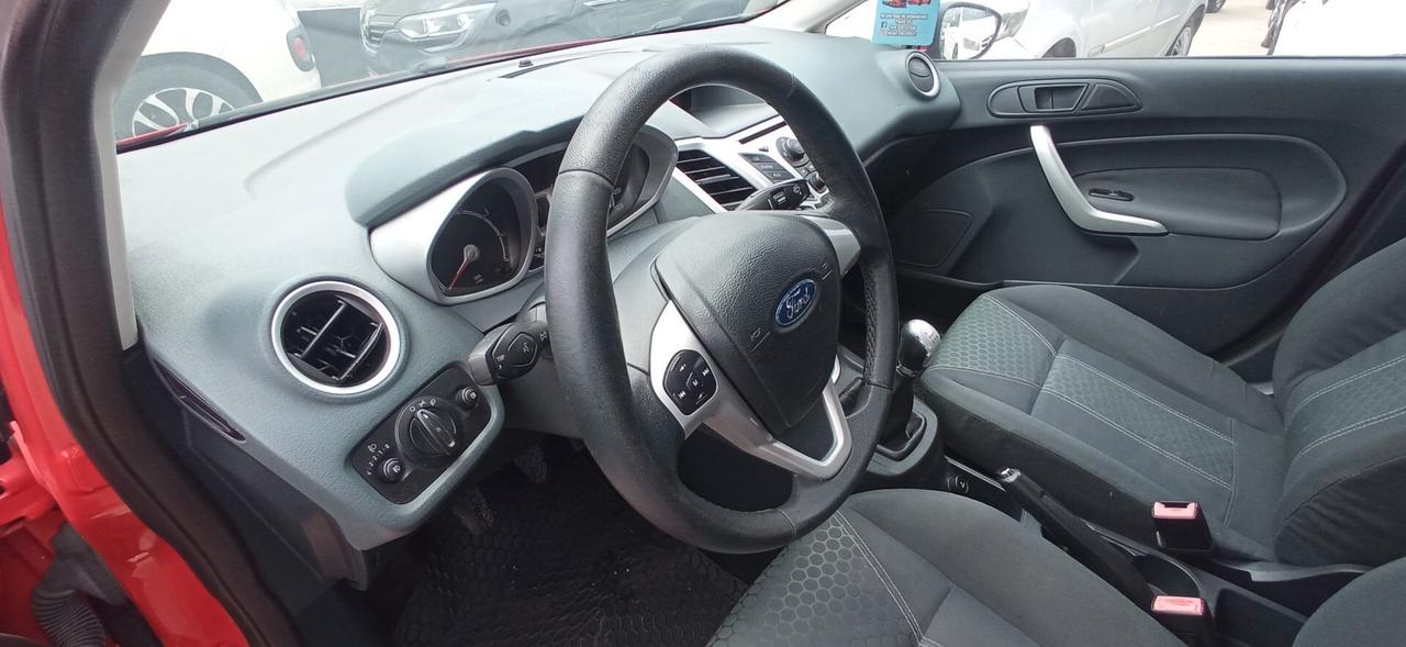 Ford Fiesta 1.2 TITANIUM