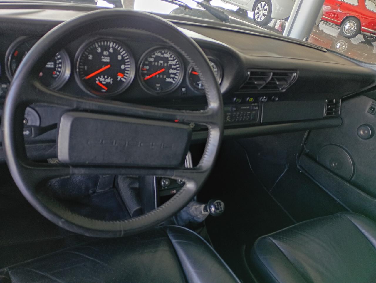 Porsche 911 930 3.3 TURBO