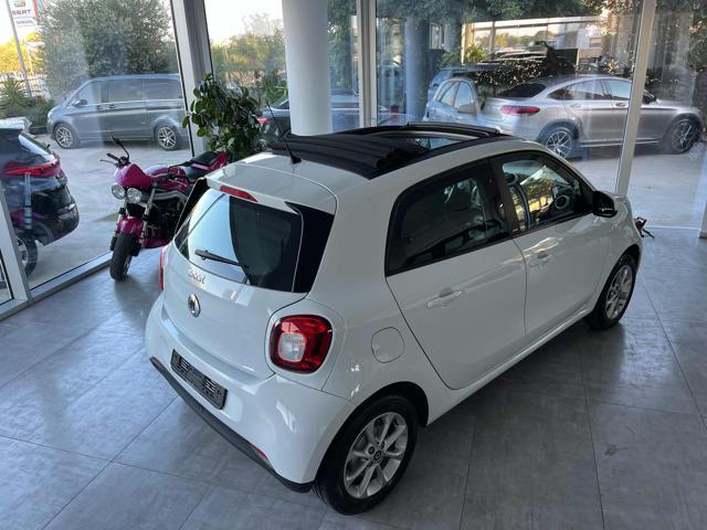 SMART ForFour 70 1.0 Passion