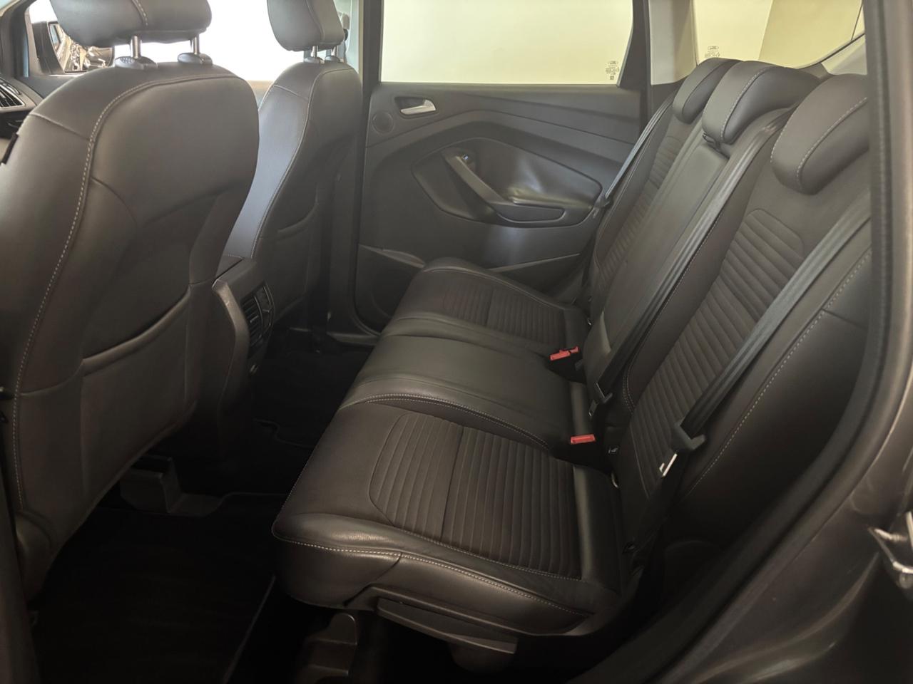 Ford Kuga 1.5 TDCI AUTOMATICA Powershift Titanium