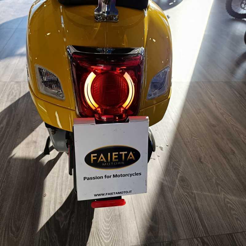 Vespa GTS 125 Super - 2021