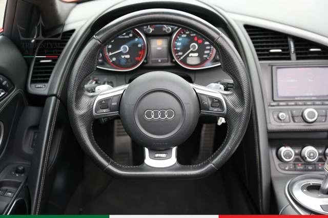 Audi R8 Spyder 5.2 V10 quattro r-tronic