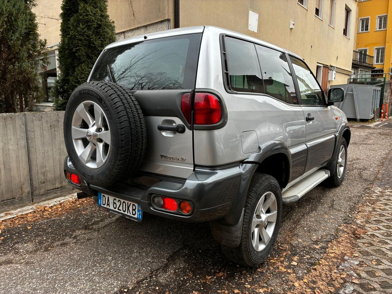 NISSAN TERRANO II 4x4 2.7TDI 125CV - UNICO PROP.