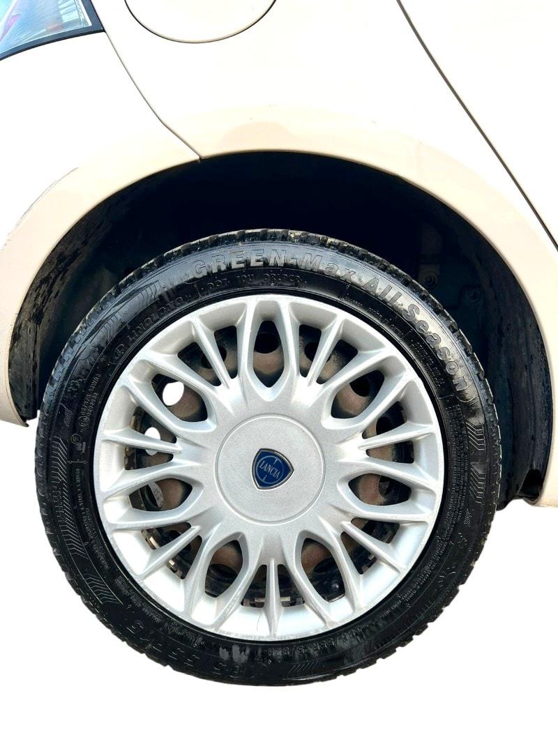 LANCIA Ypsilon 3ª serie Ypsilon 1.2 69 CV 5 po...