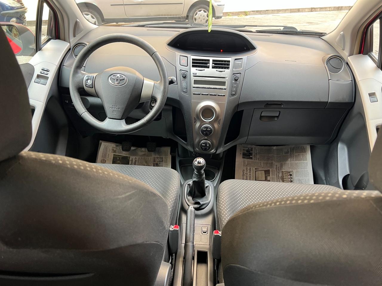 Toyota Yaris 1.0 5 porte Now