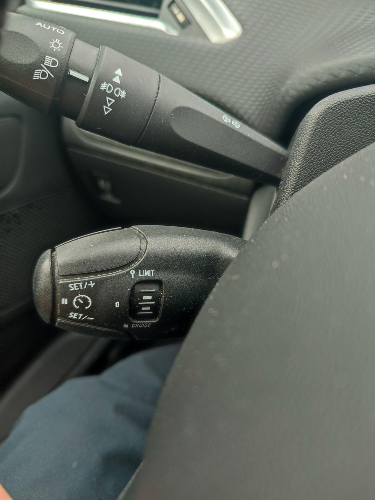 PEUGEOT 208 ALLURE 2016 DIESEL HDI EURO6 PERFETTA