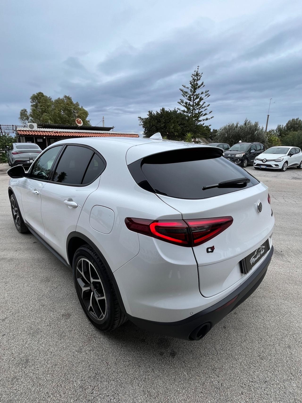 Alfa Romeo Stelvio 2.2 Turbodiesel 190 CV AT8 Q4 Executive