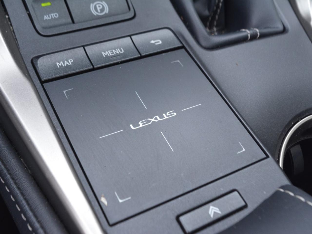 Lexus NX 300 2.5 hybrid luxury 4wd cvt