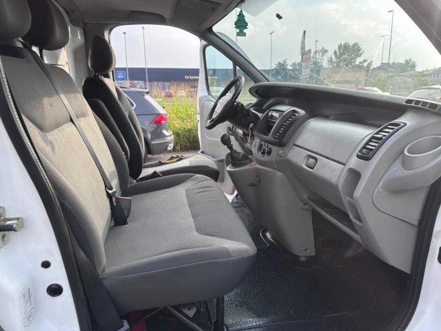 RENAULT Trafic 2.5 dCi 145 CV L1-H1 Furgone