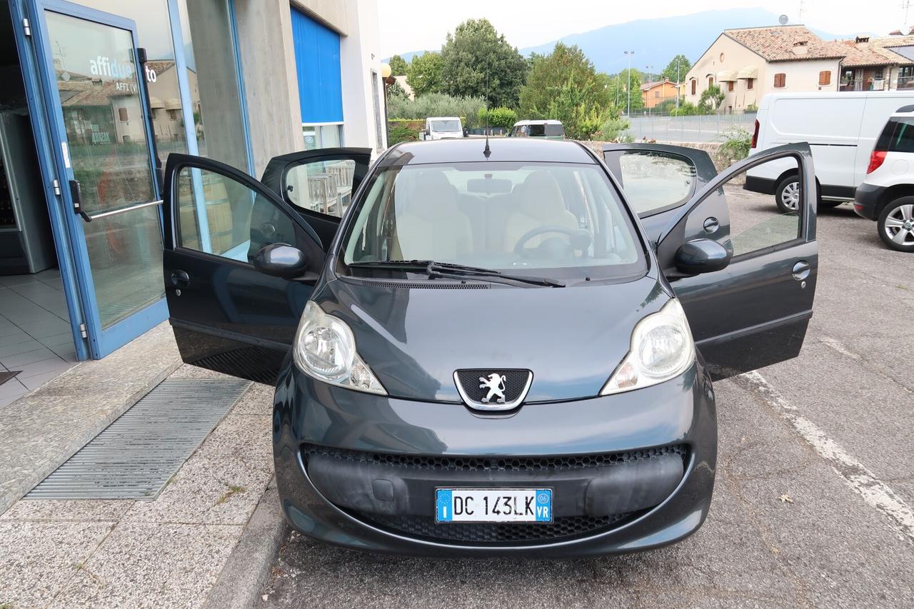 Peugeot 107 1.0 68CV 5p. Automatica