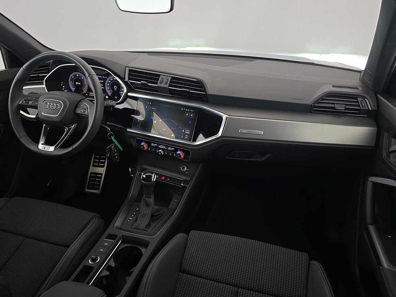 Audi Q3 35 2.0 tdi s line edition s-tronic