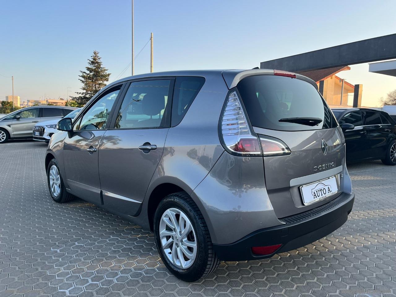RENAULT Scénic XMod 1.5 dCi 110 CV S&S Limited