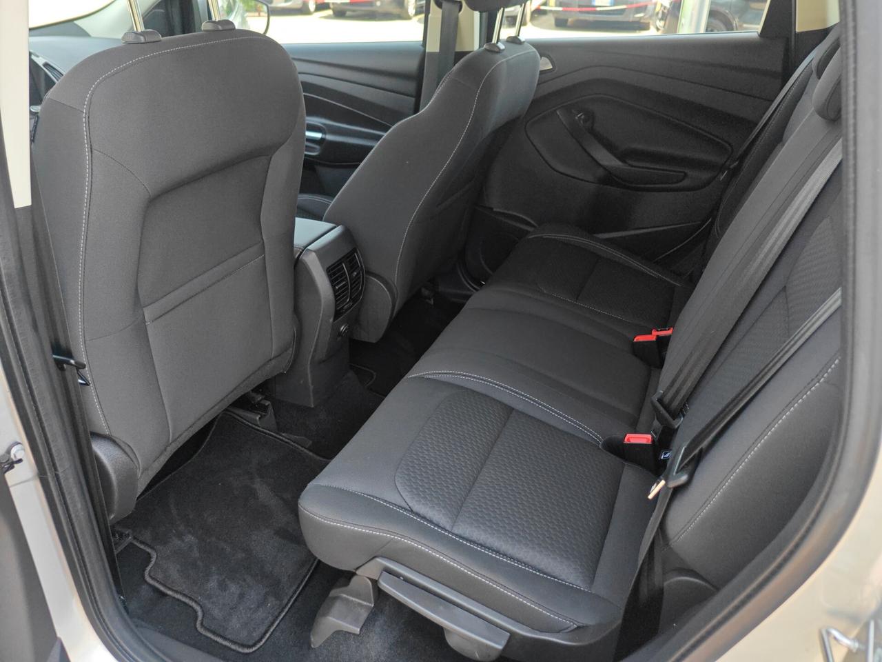 Ford Kuga 1.5 EcoBoost 120 CV S&S 2WD ST-Line
