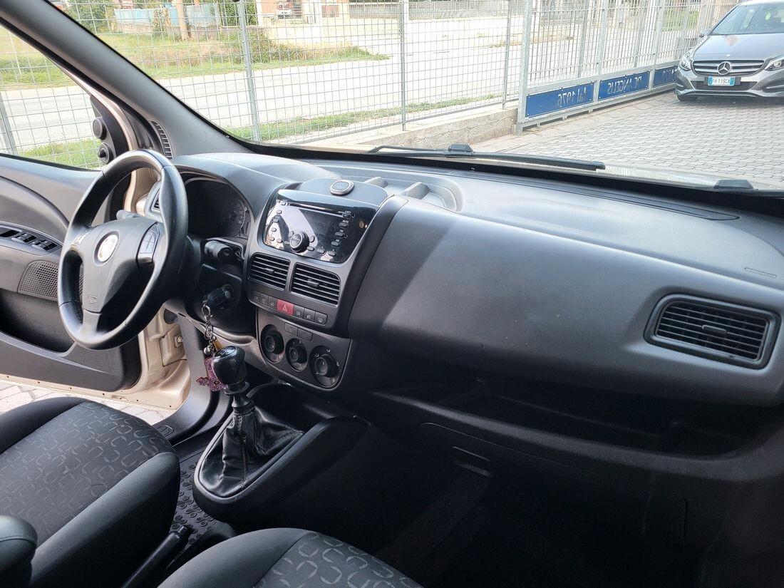 Fiat Doblo Doblò 1.6 MJT 5 POSTI Emotion con GANCIO TRAINO