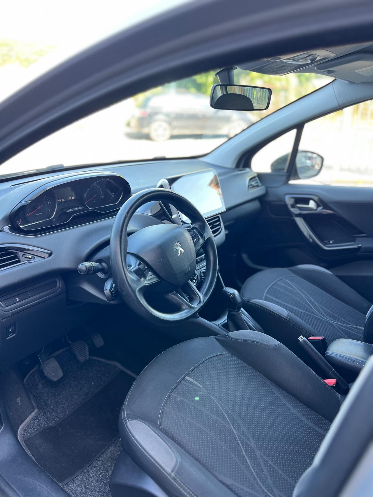 Peugeot 208 PureTech 82 5 porte Access