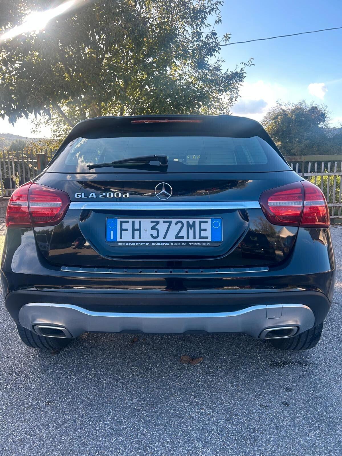 Mercedes-benz GLA 200 180 d Automatic Premium - 2017
