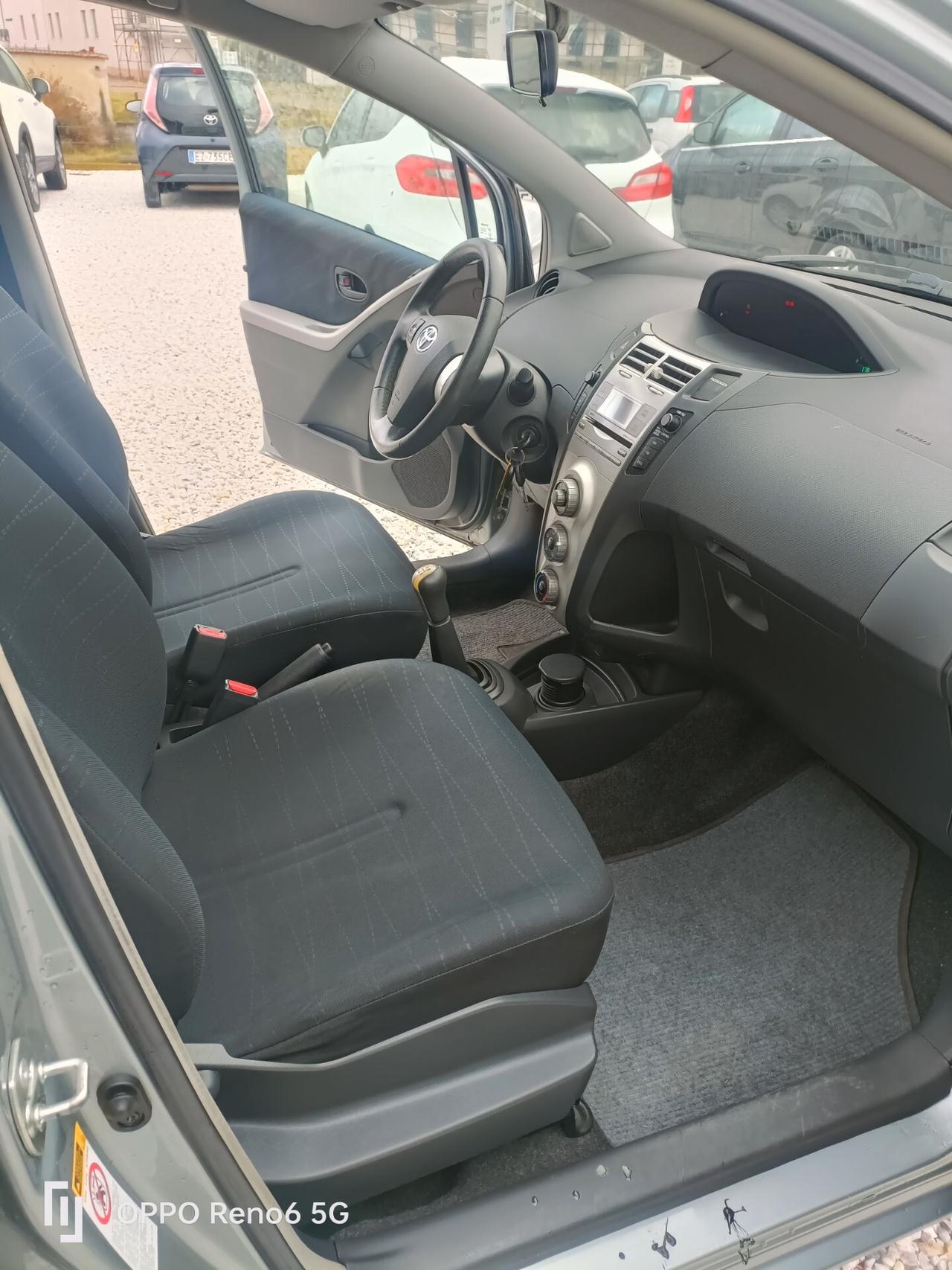 Toyota Yaris 1.3 5 porte Sol
