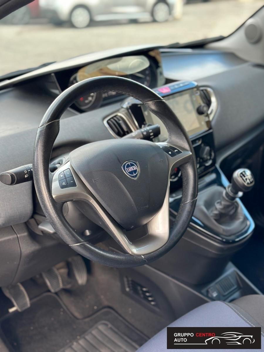 Lancia Ypsilon 1.0 FireFly Hybrid Gold-2023