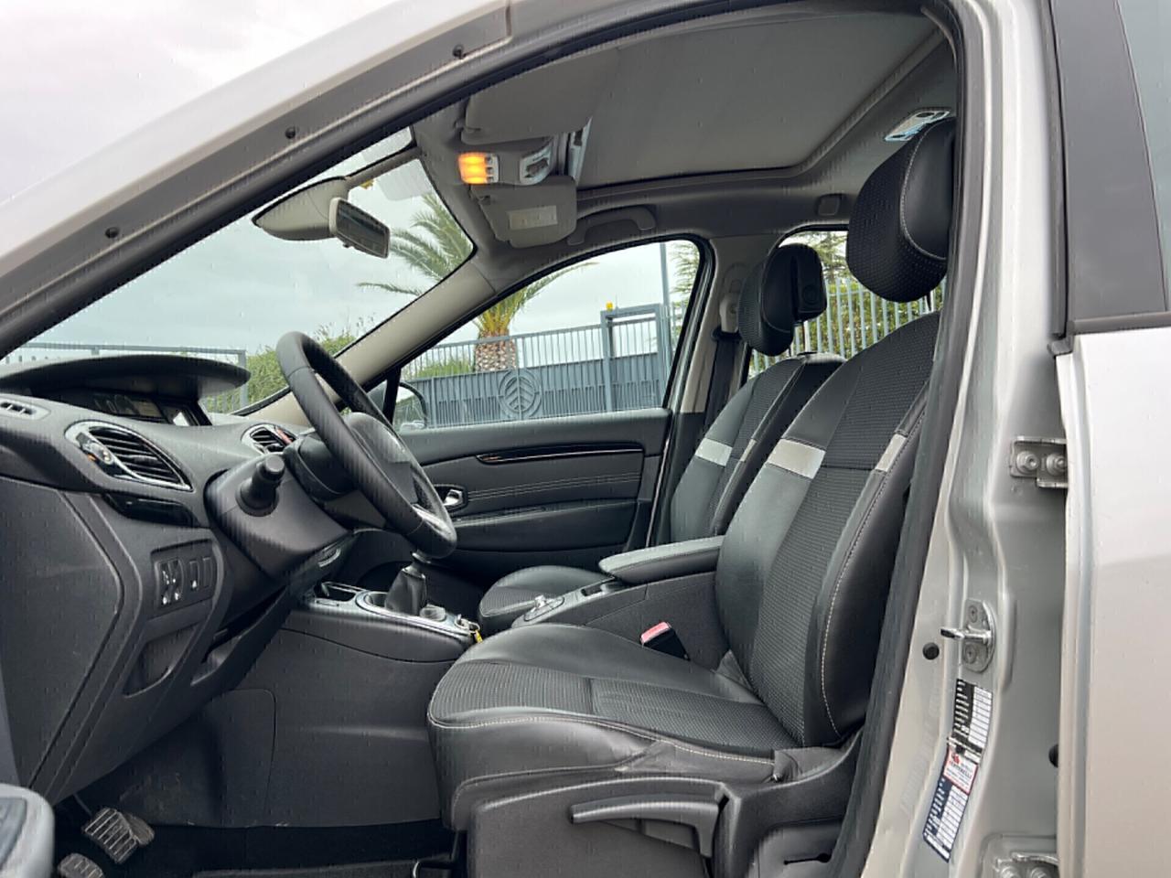 Renault Scenic Scénic X-Mod 1.5 dci 110cv TETTO - 2011
