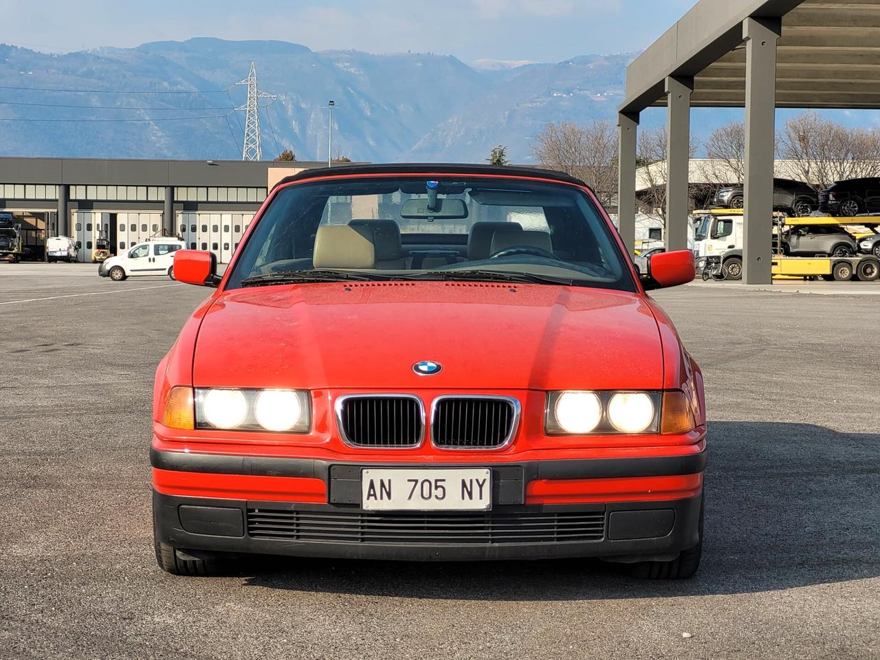 Bmw 318 Cat Cabrio/ ISCRITTA ASI