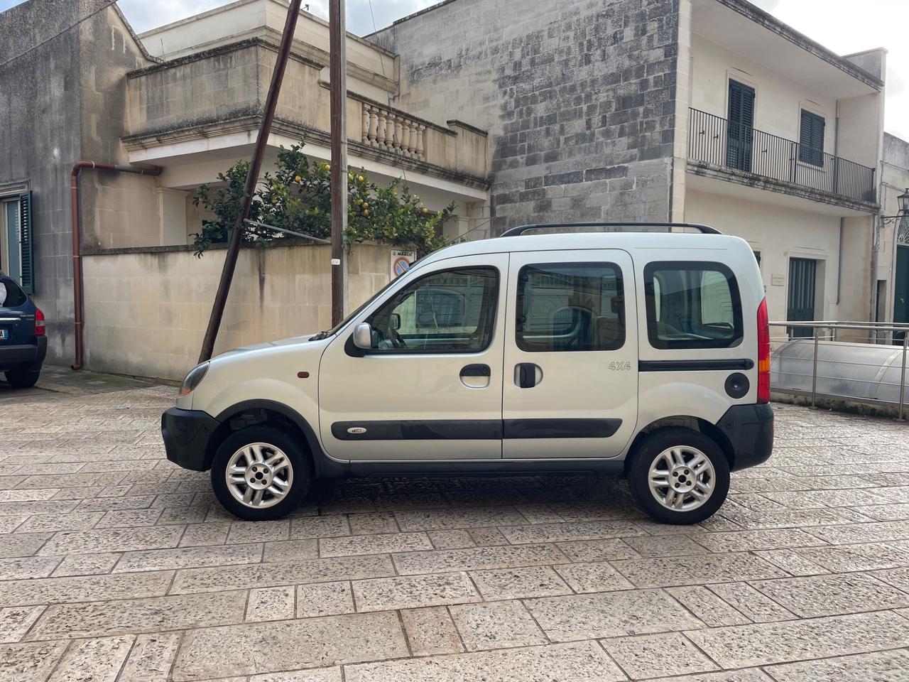 Kangoo 1.9 dCi 4x4 GANCIO TRAINO