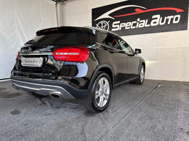MERCEDES-BENZ GLA 200 CDI Automatic Premium