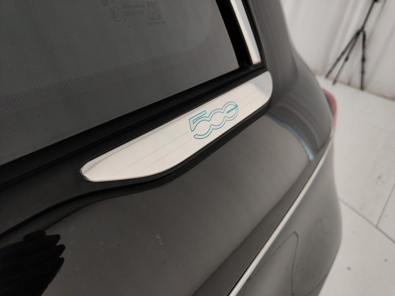 Fiat 500 500e Berlina 42 kWh