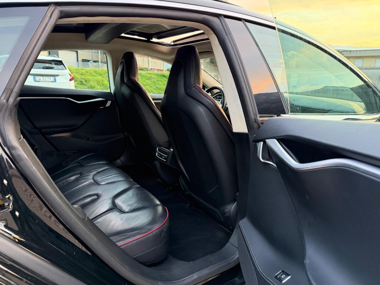 Tesla Model S P85 ,,RICARICA SC01 GRATIS A VITA”