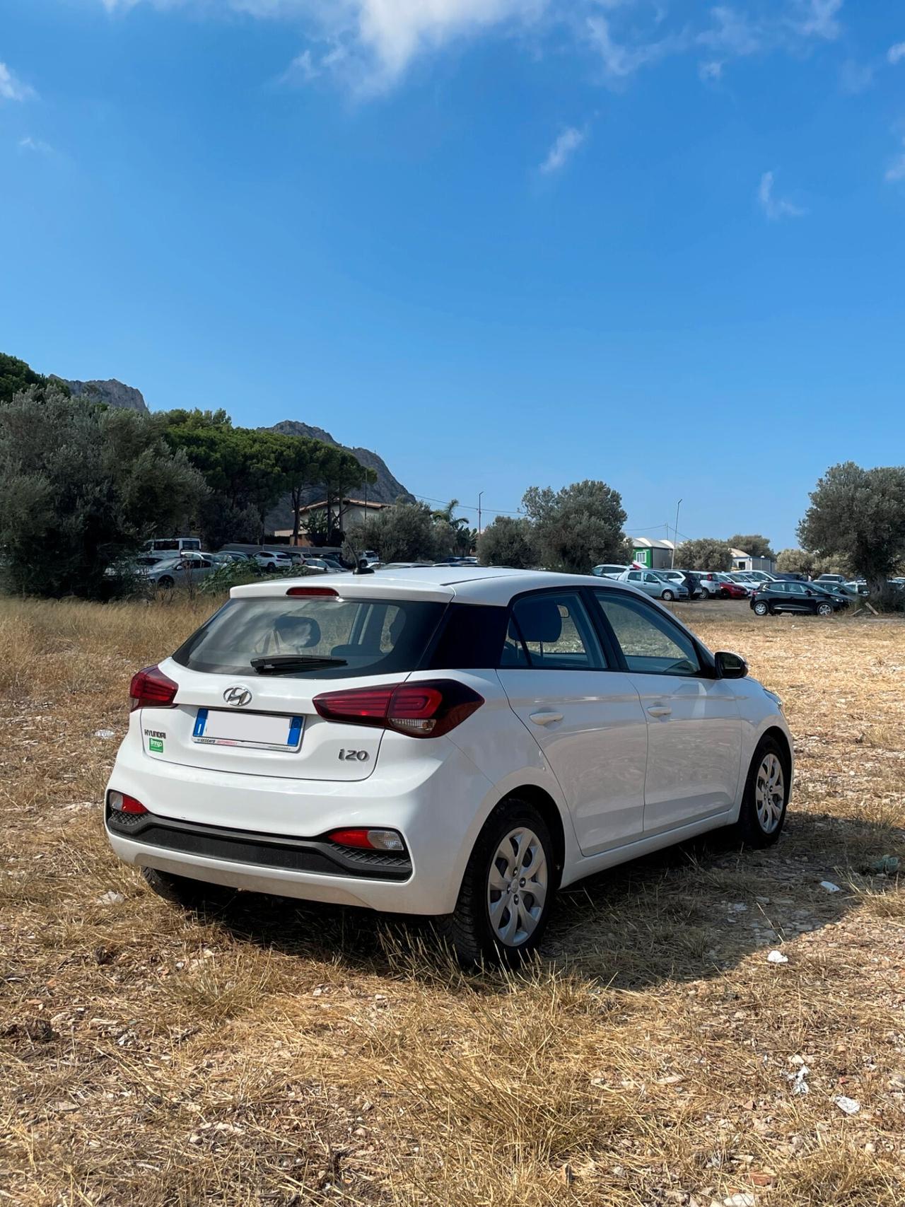 Hyundai i20 1.2 5 porte Connectline