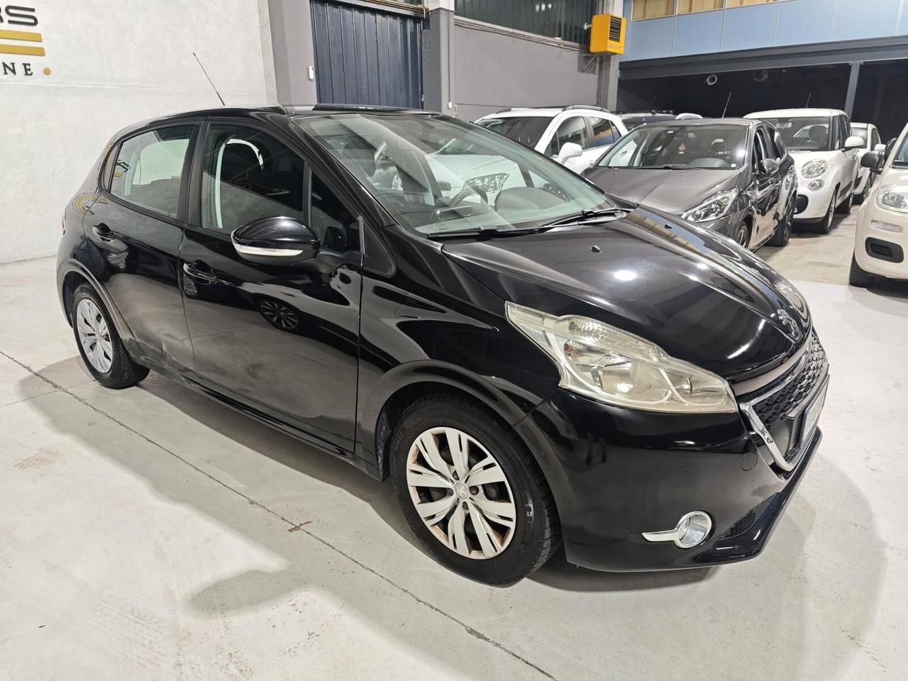 Peugeot 208 Diesel 5 Posti 100.000 Neopatentati