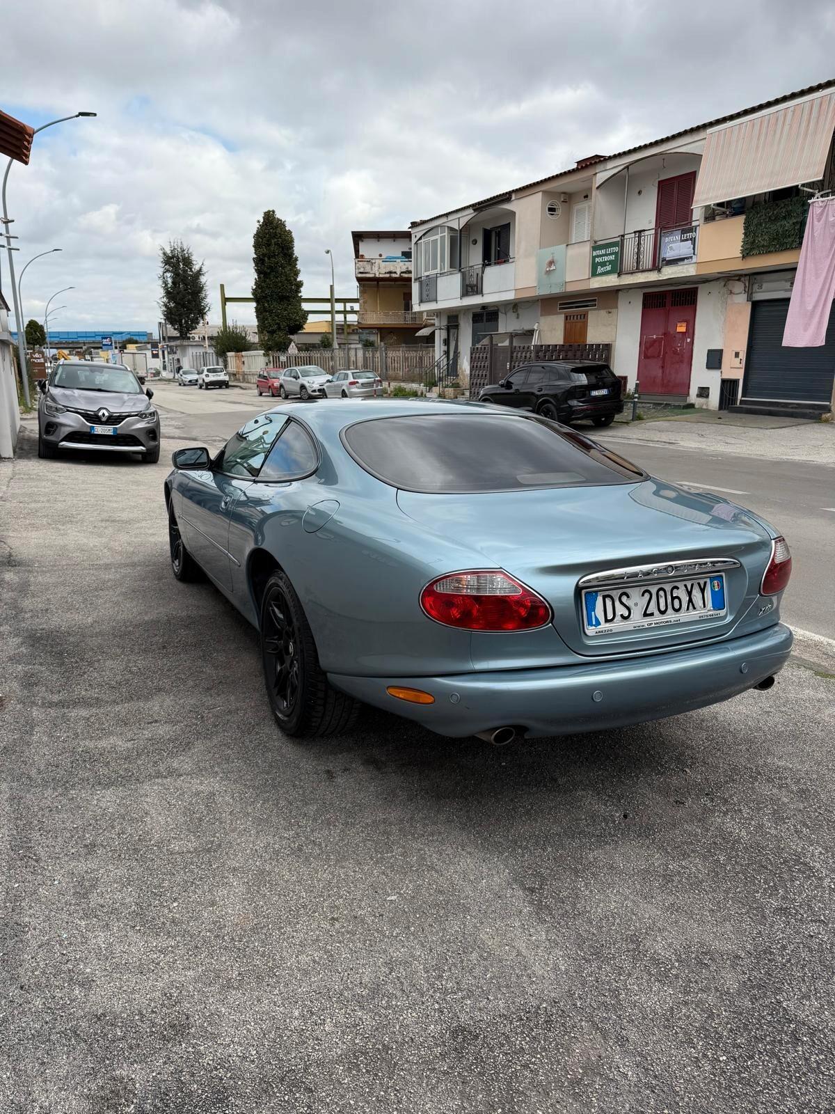 Jaguar XK XK8 4.0 COUPE