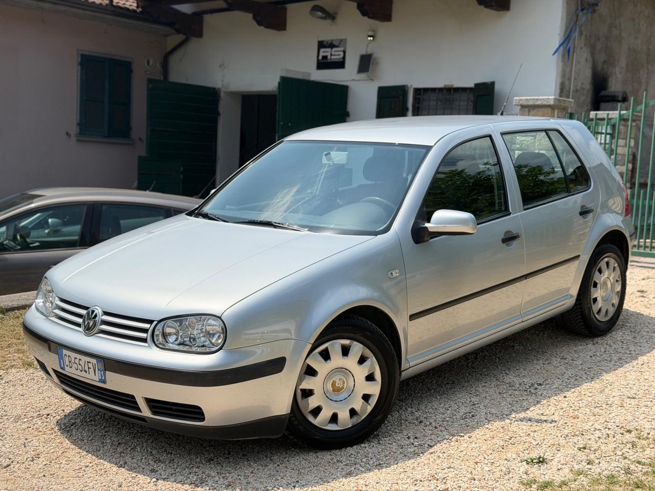 Volkswagen GOLF 1.4 KMCERT INTROVABILE